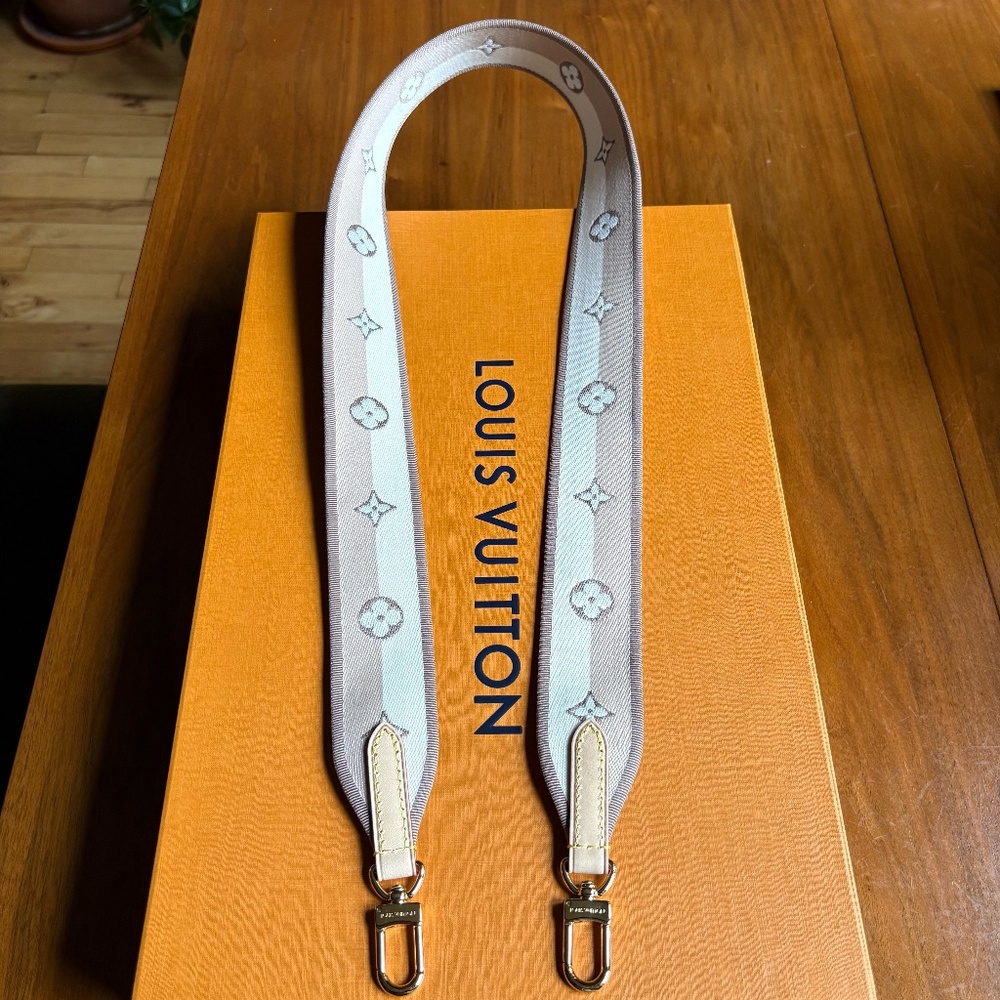 BRAND NEW AUTHENTIC Louis Vuitton Jacquard Shoulder Strap